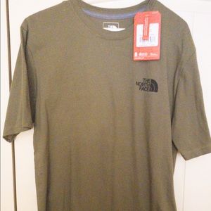 NWT North Face Logo T-shirts - men’s small